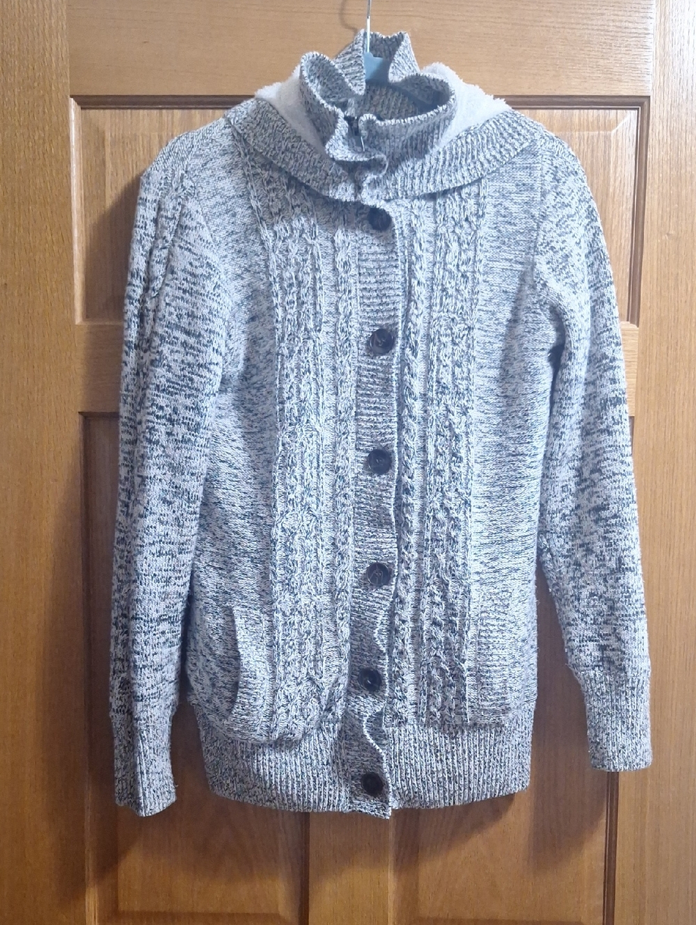 Gray Cable-Knit Button-Up Women's Sweater with Ruffled Collar